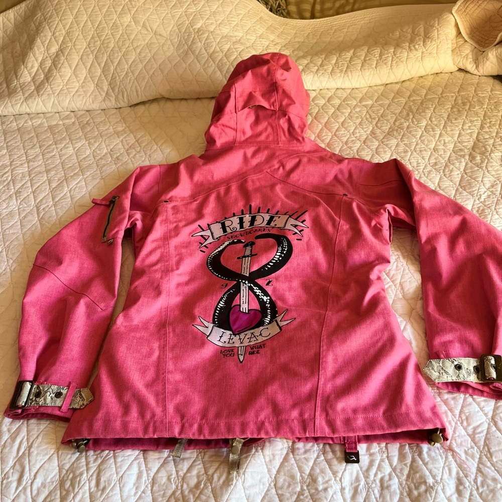 Woman’s ride snowboarding, jacket, size 10 LRG